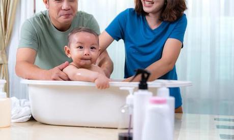 How to Bathe Your Newborn for the First Time?