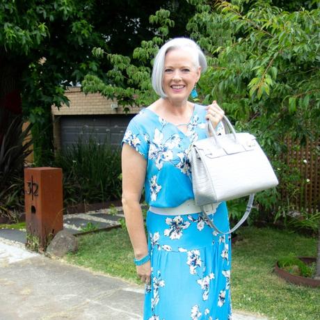 bag in your hair color goes with every outfit - silver hair gray bag