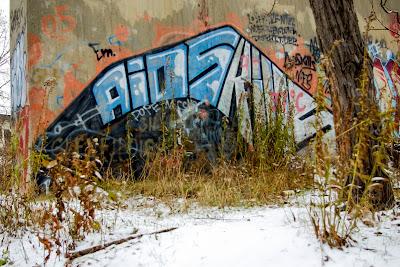 Friday fotos: Graffiti in Winter, Jersey City, 2008