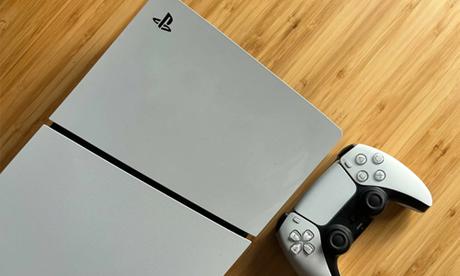 PS5 Slim vs. PS5: Which One Should You Choose in 2024?