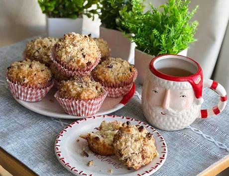 Cranberry Eggnog Muffins