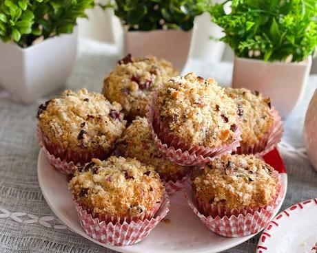 Cranberry Eggnog Muffins