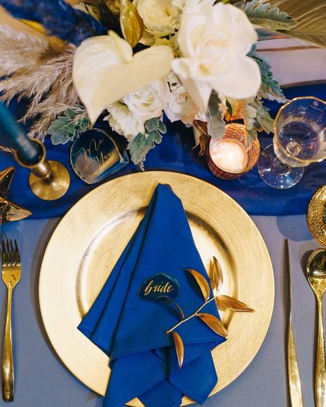 new wedding trends gold blue navy phuket wedding planner