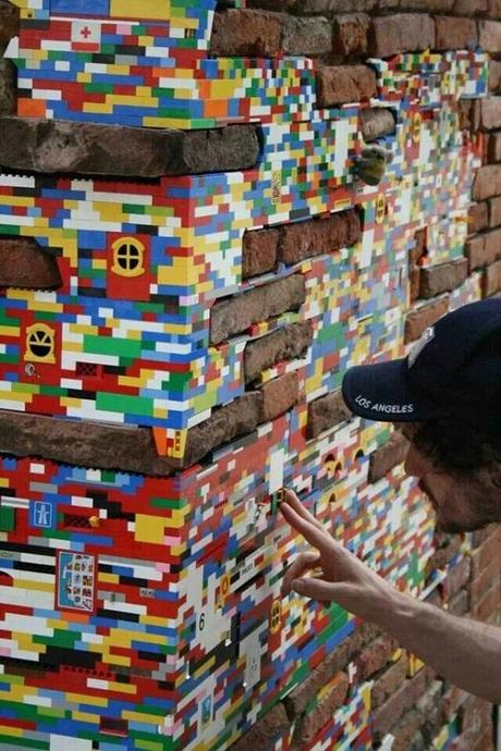 Ten Stunning Brickwork Transformations Using LEGO Bricks