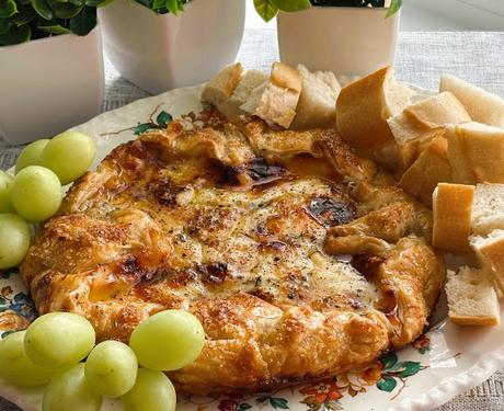 Puff Pastry Honey, Cheese and Herb Bake