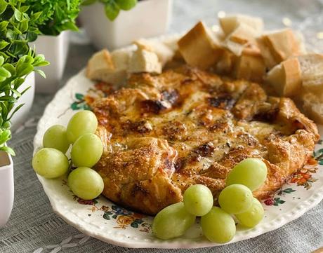 Puff Pastry Honey, Cheese and Herb Bake