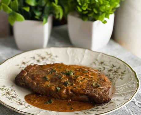 Simple Beef Steak Diane