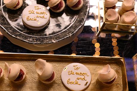 timeless-wedding-rethymno-white-florals_21