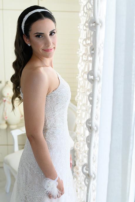 timeless-wedding-rethymno-white-florals_04