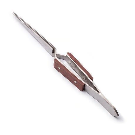 Tweezers