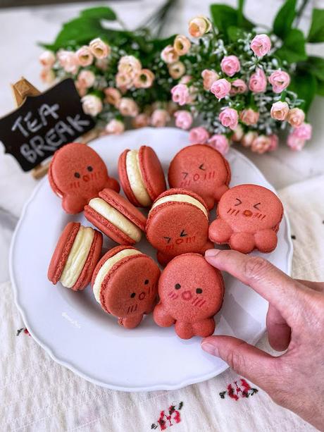 Cream Cheese Macarons