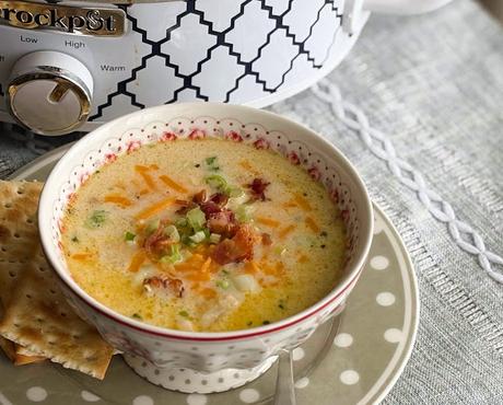 Crock Pot Crack Potato Soup