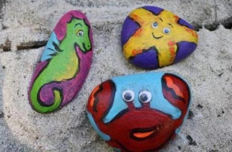 Ten Ways to Paint Pebbles With The Little Ones Sea Creatures