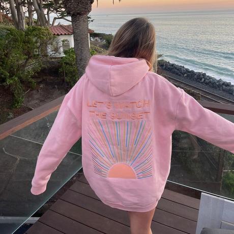 Why Do People Wear Hoodies in the Summer? Exploring the Trend Hoodie
