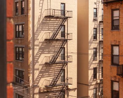 Interstitial urban geometry [Hoboken]