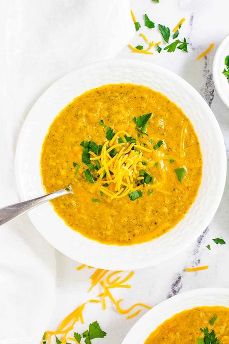 Instant Pot Broccoli Cheddar Soup