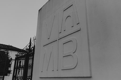 chic-summer-wedding-vorres-museum_18