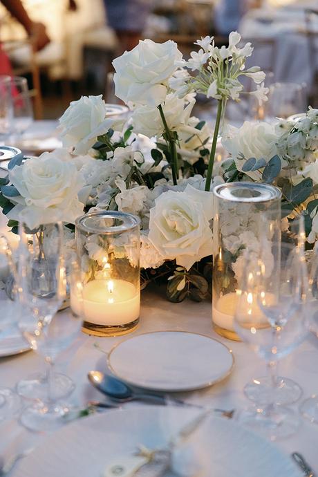 Seaside wedding with white blooms and gold accents | Eleni & Jordan Seaside wedding with white blooms and gold accents | Eleni & Jordan