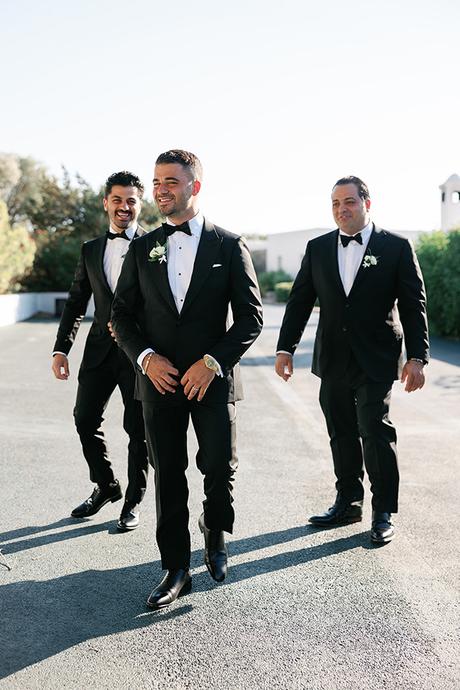 Seaside wedding with white blooms and gold accents | Eleni & Jordan Seaside wedding with white blooms and gold accents | Eleni & Jordan