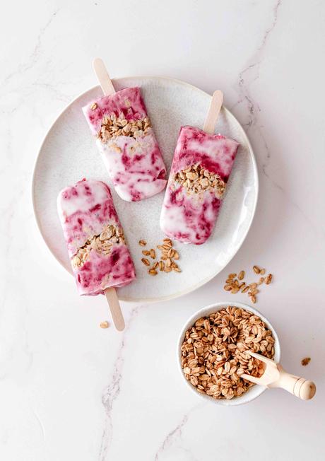 Mixed berry and granola yoghurt popsicles Mixed berry and granola yoghurt popsicles