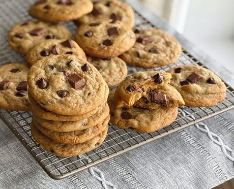 Bake Shop Chocolate Chip Cookies (small batch) Bake Shop Chocolate Chip Cookies (small batch)