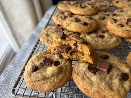 Bake Shop Chocolate Chip Cookies (small batch) Bake Shop Chocolate Chip Cookies (small batch)