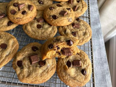 Bake Shop Chocolate Chip Cookies (small batch) Bake Shop Chocolate Chip Cookies (small batch)