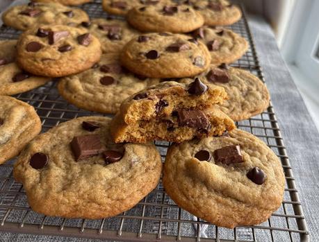 Bake Shop Chocolate Chip Cookies (small batch) Bake Shop Chocolate Chip Cookies (small batch)