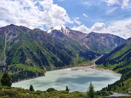 20 Best Places to Visit in Kazakhstan Big-Almaty-Lake-Kazakhstan