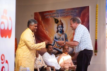 Journey to India 24-25, 10: Master CVV Guru Pujas in Visakhapatnam Journey to India 24-25, 10: Master CVV Guru Pujas in Visakhapatnam