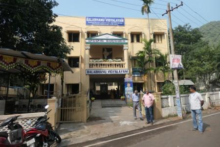 Journey to India 24-25, 9: WTT Group Live in Visakhapatnam Journey to India 24-25, 9: WTT Group Live in Visakhapatnam