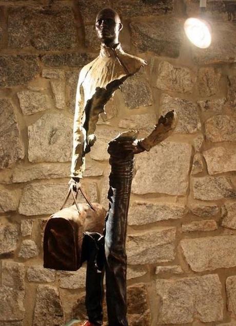 Ten Paths to Inner Peace When Life Feels Empty ‘Les Voyageurs’ sculpture by Bruno Catalano