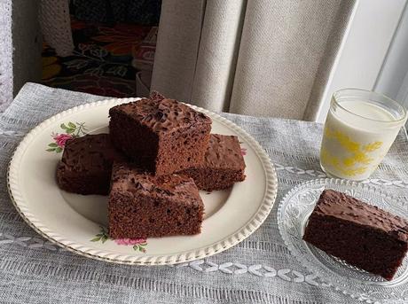 Old School Chocolate Tray Bake Cake