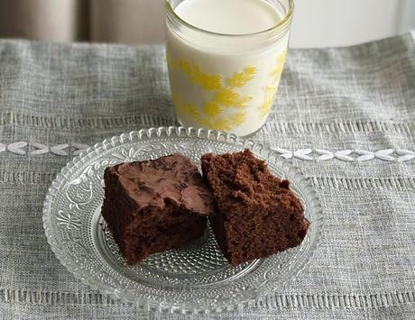 Old School Chocolate Tray Bake Cake