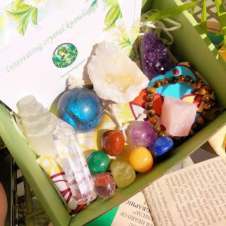 Crystal Healing Box: Unlocking the Mystical Powers of Crystals Crystal Healing Box: Unlocking the Mystical Powers of Crystals
