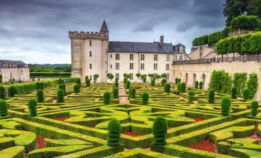 Our 4 Favorite Europe Destination Pairings History of France - chateaux