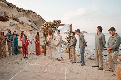 dreamlike-wedding-unique-floral-arrangements_23