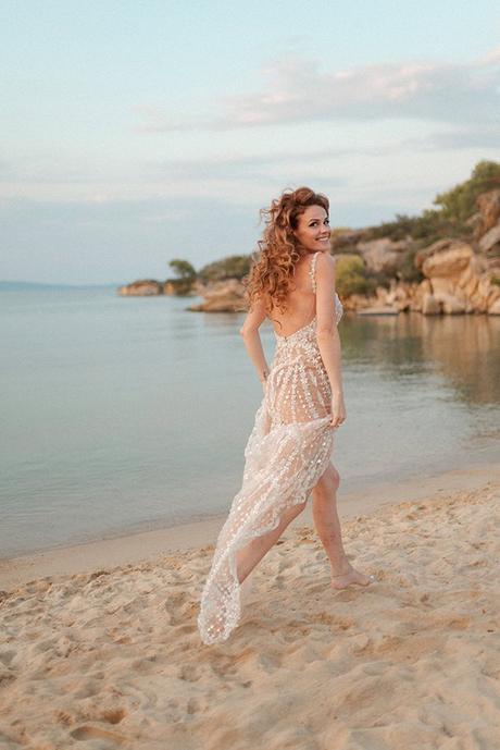 dreamlike-wedding-unique-floral-arrangements_34