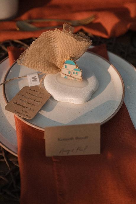 dreamlike-wedding-unique-floral-arrangements_16