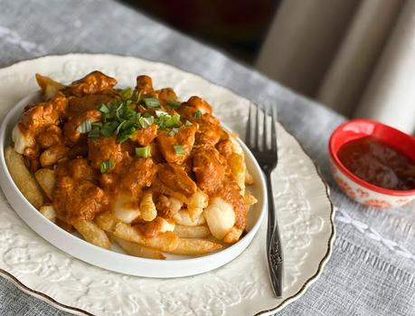 Butter Chicken Poutine
