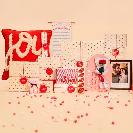Cupid’s 7 Days Valentine Week Gift Set from The Zappy Box