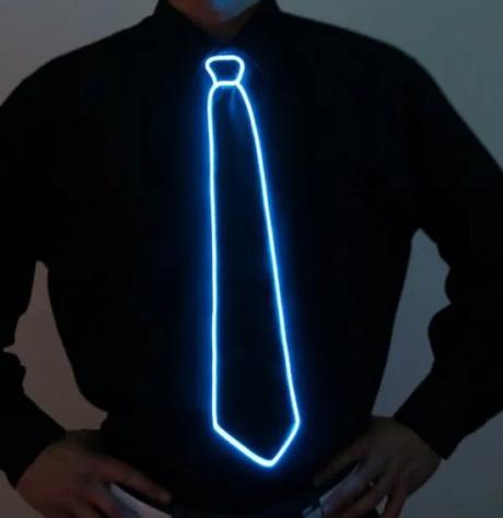 The Art of Wearing a Tie: 10 Must-Know Etiquette Tips