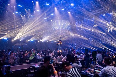 Step into a Winter Wonderland at HaveFun Live Show This Festive Season