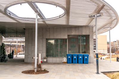 Vistas [looking for the mother ship]