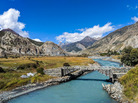 annapurna-circuit-view-traditional-bridge-1024x768