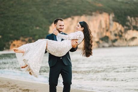 heartfelt wedding principal hall with romantic details_57