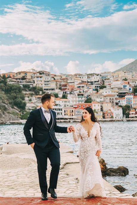 heartfelt wedding principal hall with romantic details_15