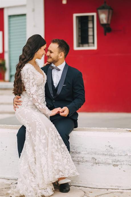 heartfelt wedding principal hall with romantic details_59