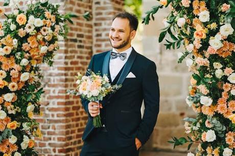 heartfelt wedding principal hall with romantic details_26