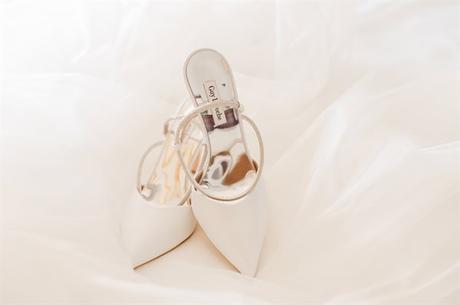 heartfelt wedding principal hall with romantic details_19